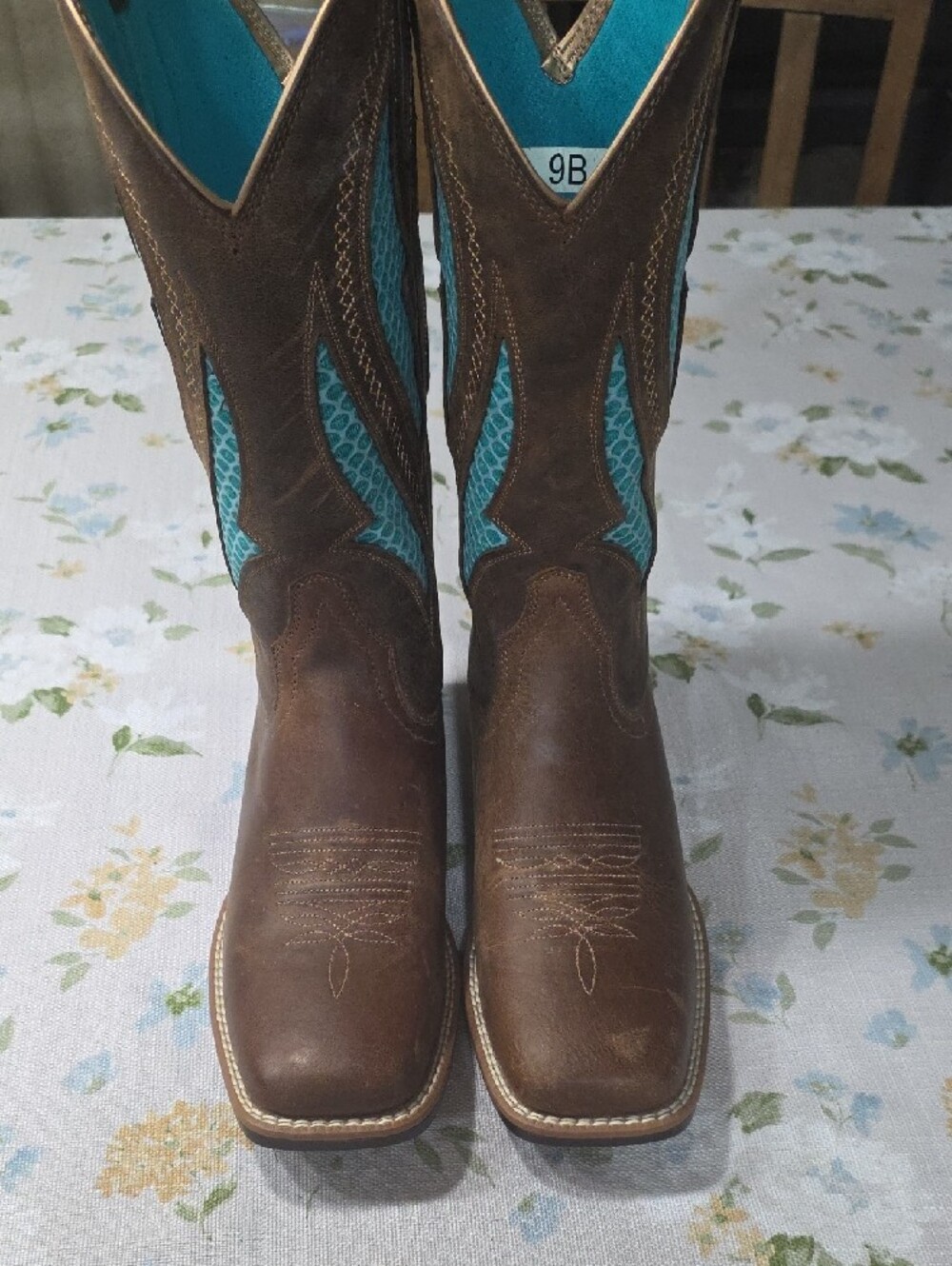 Ariat Brown Leather Women's Western Boots with Turquoise Inset - Picture 7 of 7